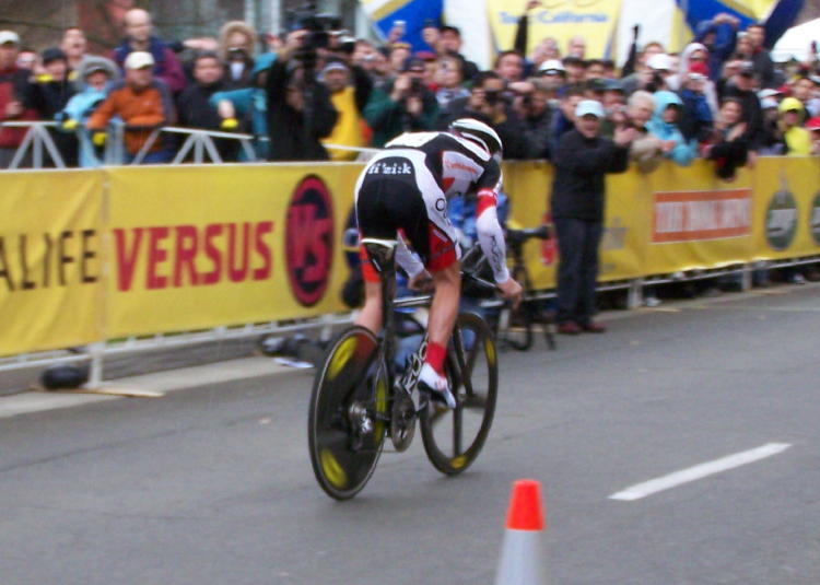 Floyd Landis out of the saddle