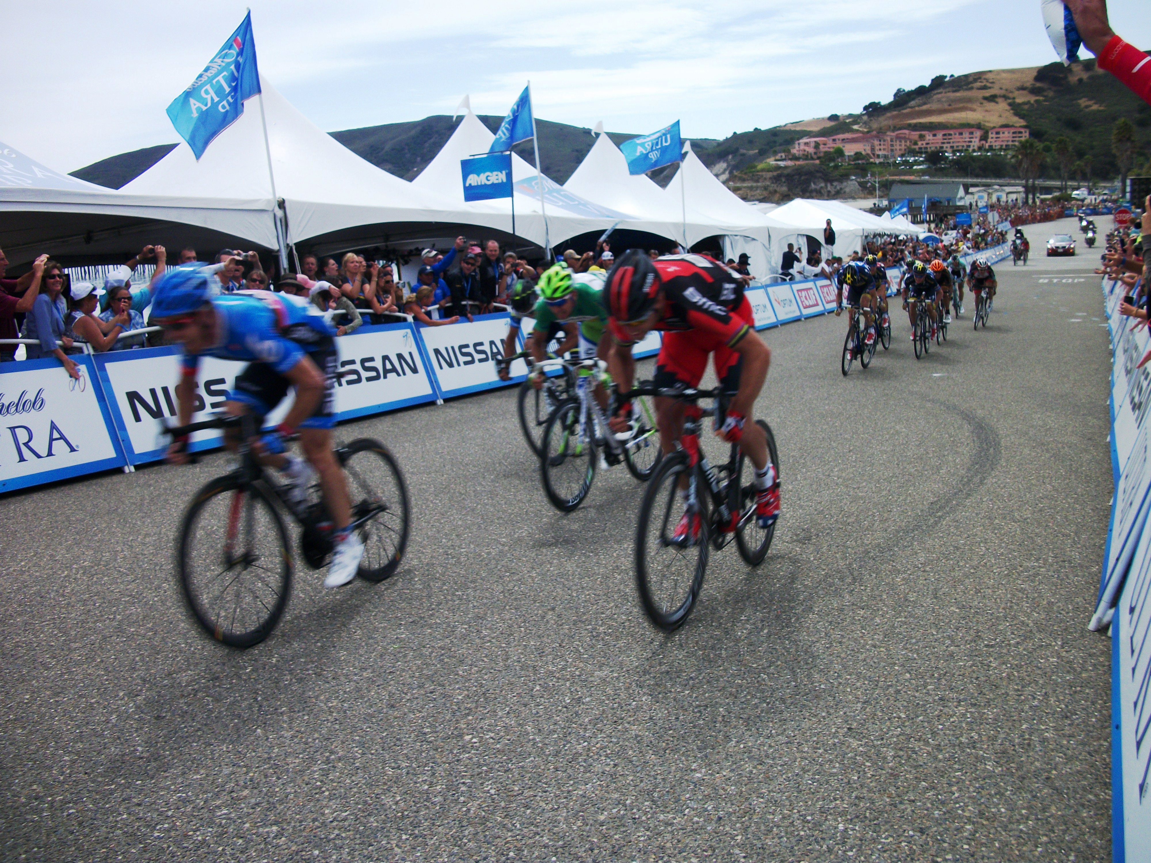 Tyler FARRAR and Thor HUSHOVD sprinting for second and third place