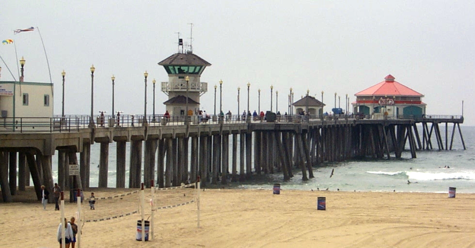 The longest cement pier off the coast of California